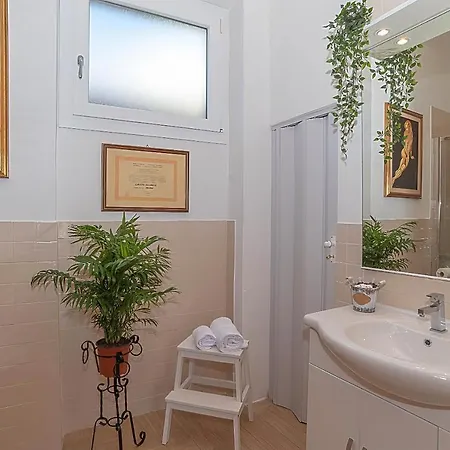 La Casa Del Pittore Bed & Breakfast *